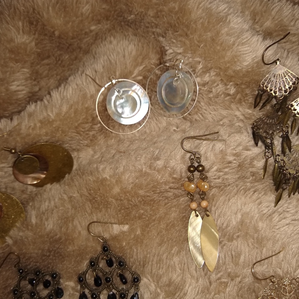 Earring bundle - Picture 4 of 4
